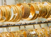 现货黄金一度下跌3.8%，创四年来最大跌幅