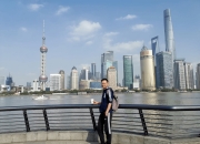 乔治白：公司目前坚持企业客户为主，零售为辅的经营方针