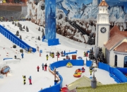 冰雪经济新引擎：2025-2030年中国室内滑雪场行业深度解码与商业价值重构——中研普华权威报告前瞻_人保车险   品牌优势——快速了解燃油汽车车险,人保有温度