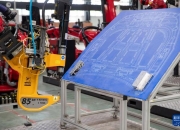 东方锅炉：建成行业首个蛇形管智能工厂