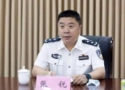 锦富技术董秘张锐增持100股