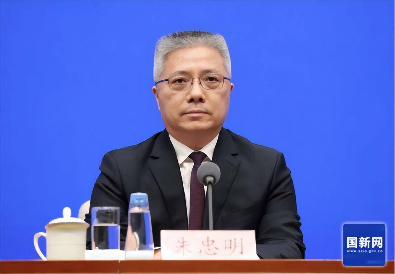 招商基金李湛：增加服务消费补贴 增发国债加大商品房收储力度