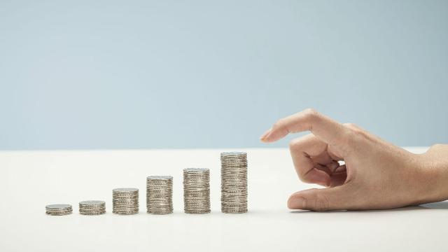 汉商集团（600774）2024年中报简析：净利润减82.35%