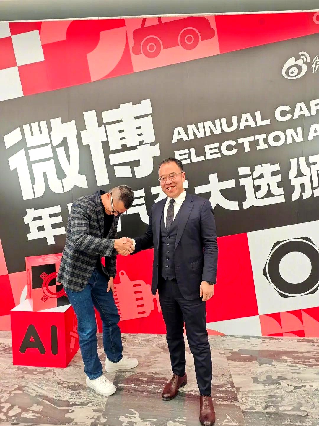 吉利控股副总裁杨学良：长城汽车魏建军是行业吹哨人