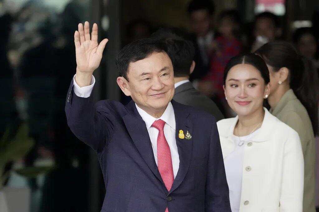 突发！泰国总理佩通坦被停职
