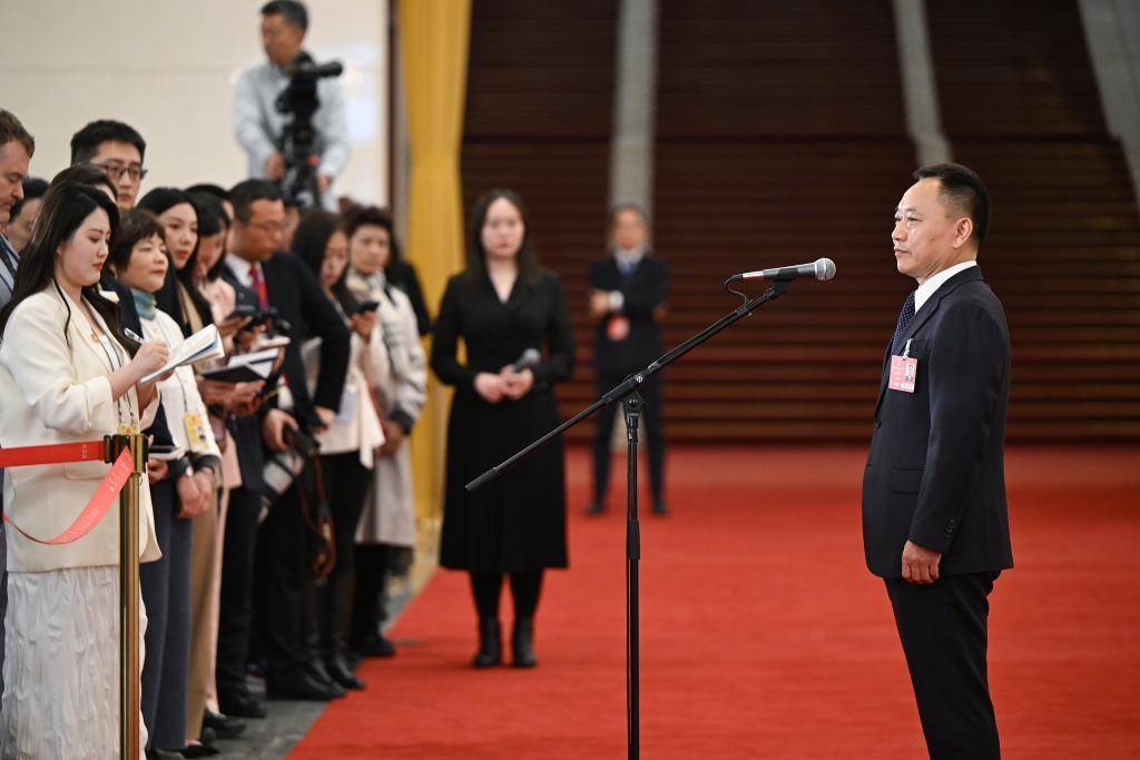 农业农村部部长韩俊会见秘鲁农业发展与灌溉部部长马内罗