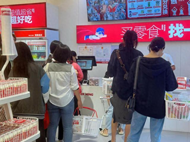 陷股权转让纠纷，良品铺子控股股东19.89%股份突遭冻结，实控权交接存卡壳风险