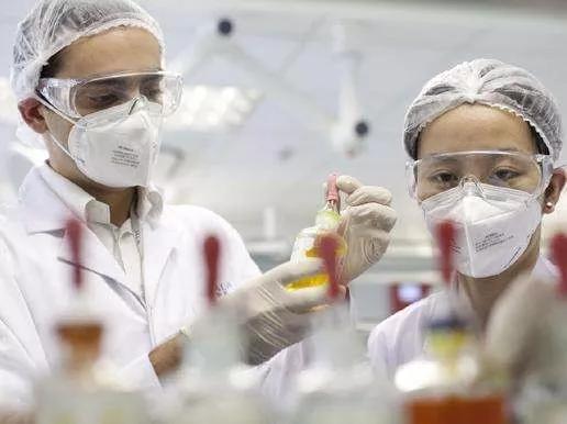 “鞋王”王振滔18.51亿“卖身”康华生物，后者净利三连降，逾7亿对赌悬顶