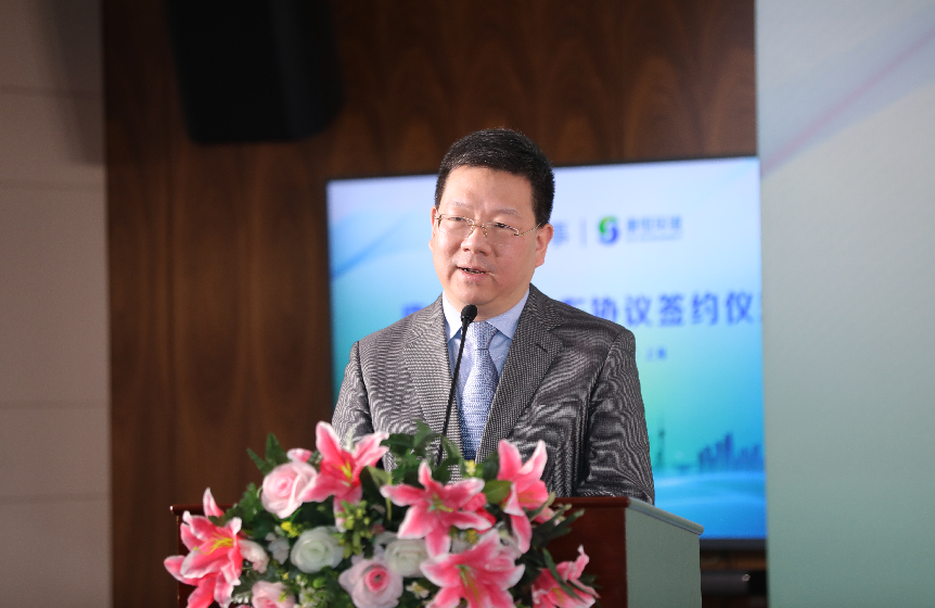 骏鼎达：截至2025年10月20日股东总户数8,862.00户