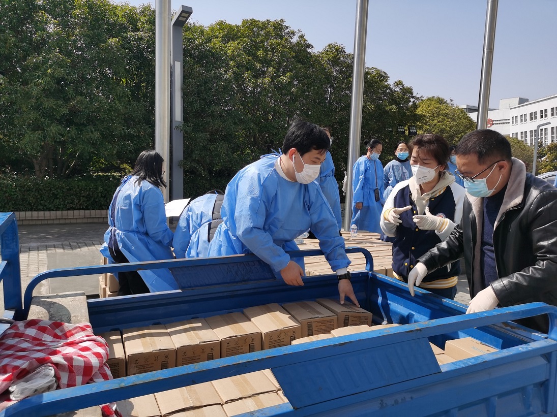 海得控制：截至2025年10月20日股东人数为57,821户