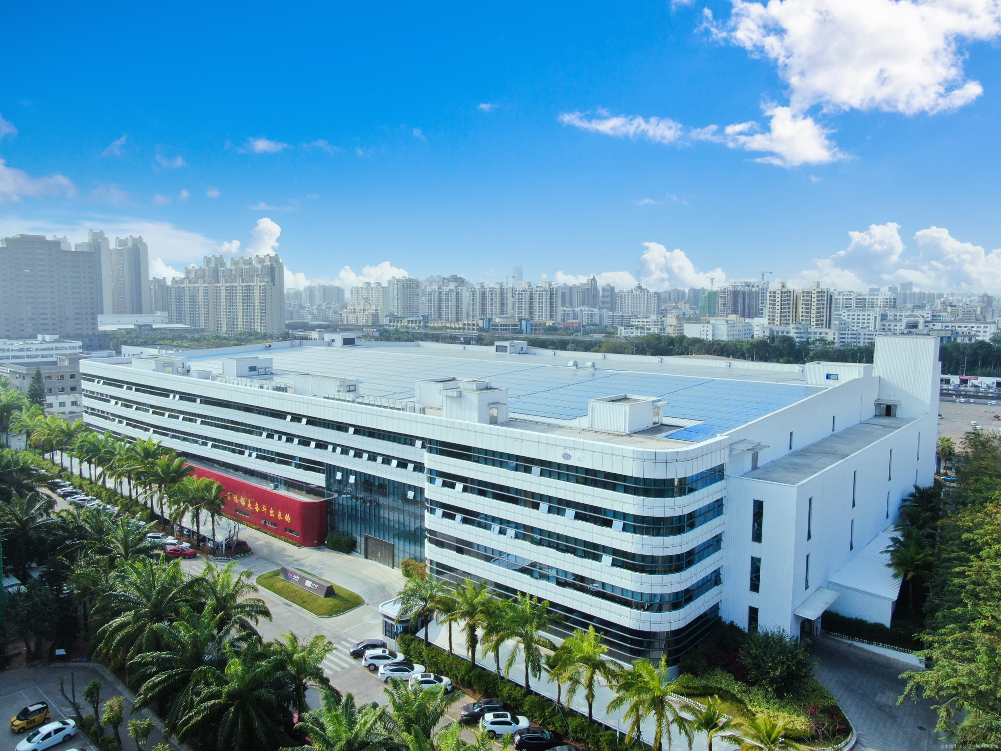 金盘科技：签订海外数据中心项目合同 金额约6.96亿元