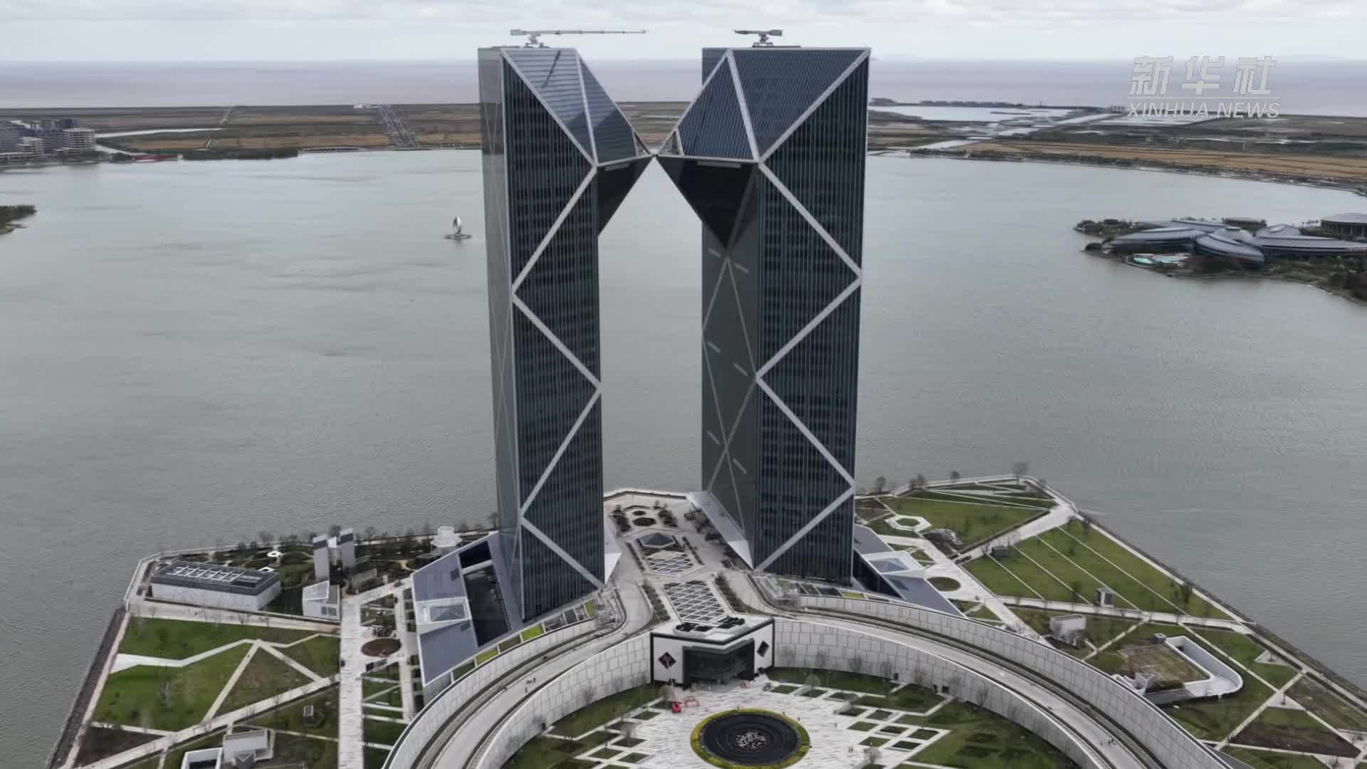 上海：支持临港新片区加快打造国际数据加工枢纽 发展“来数加工”等新型国际数据贸易业态