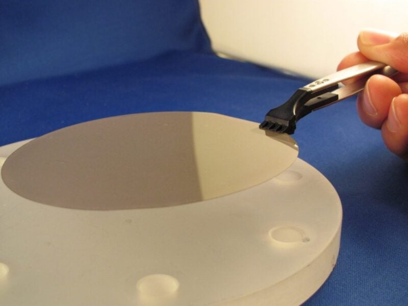 工业金刚石企业密集上调价格 芯片散热发展空间正在打开