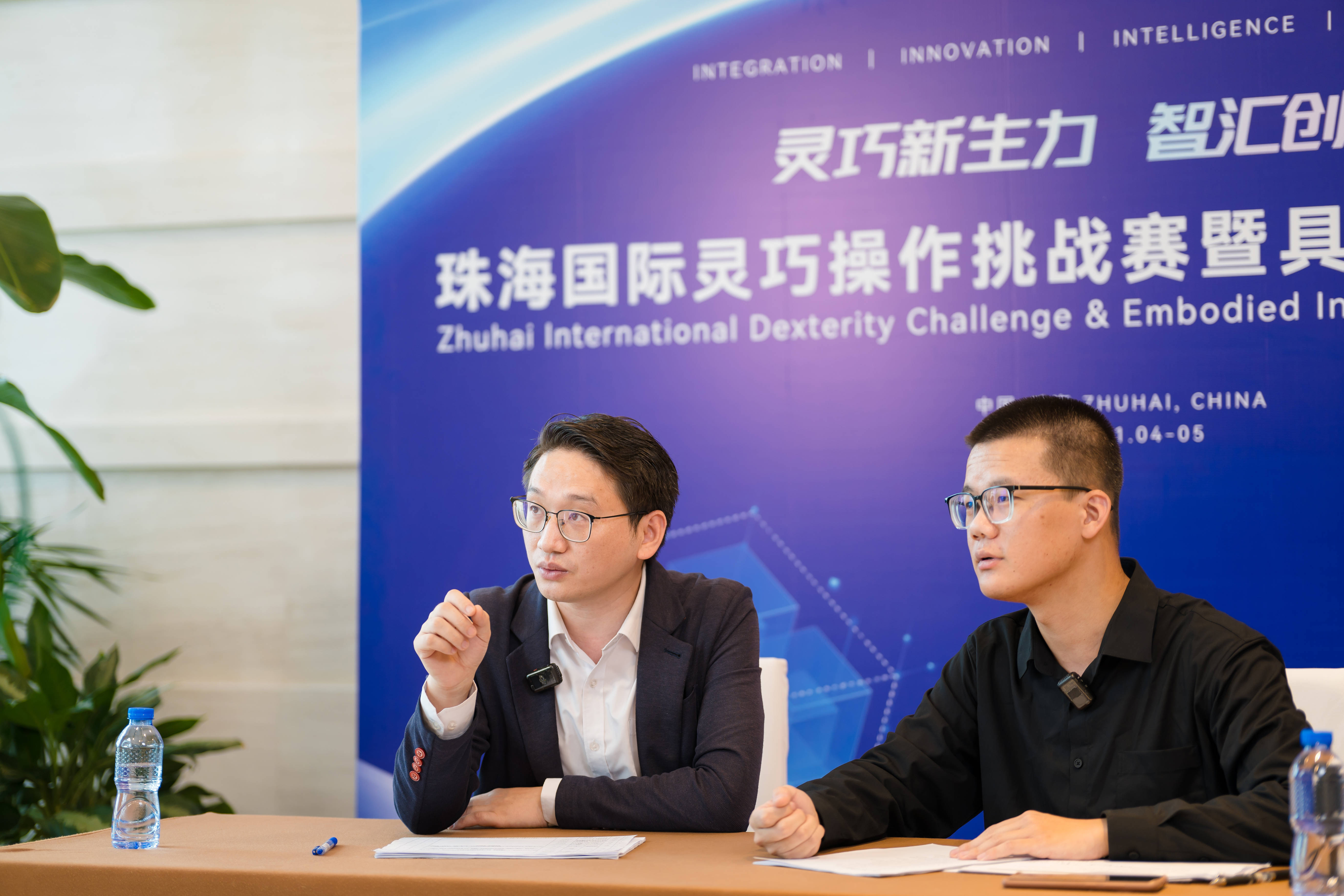 突破落地瓶颈！中国联通发布具身智能核心能力，三项成果已解锁