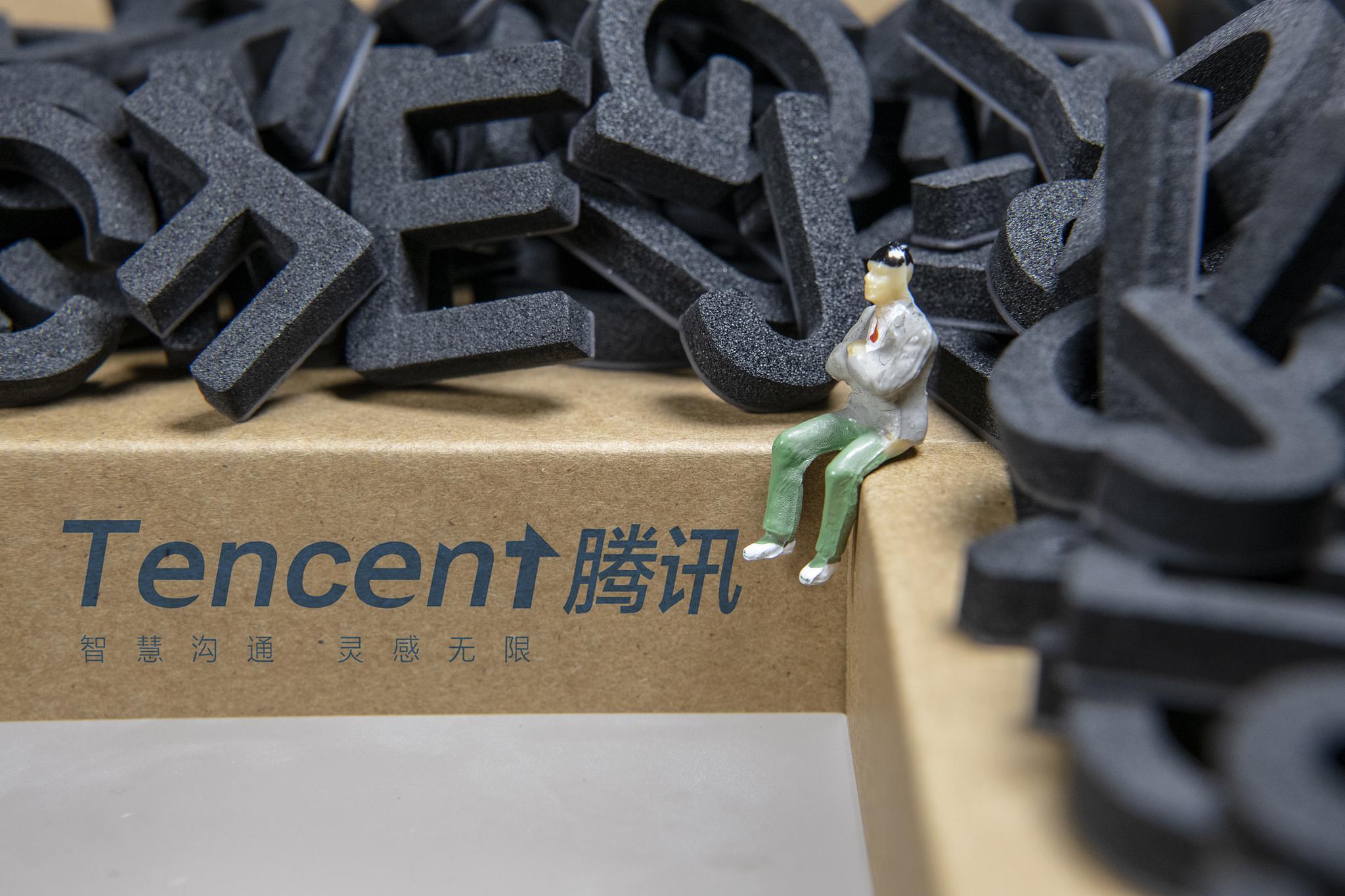 鸿日达：董事姚作文、副总经理张光明减持公司股份计划完成，共减持公司股份5万股