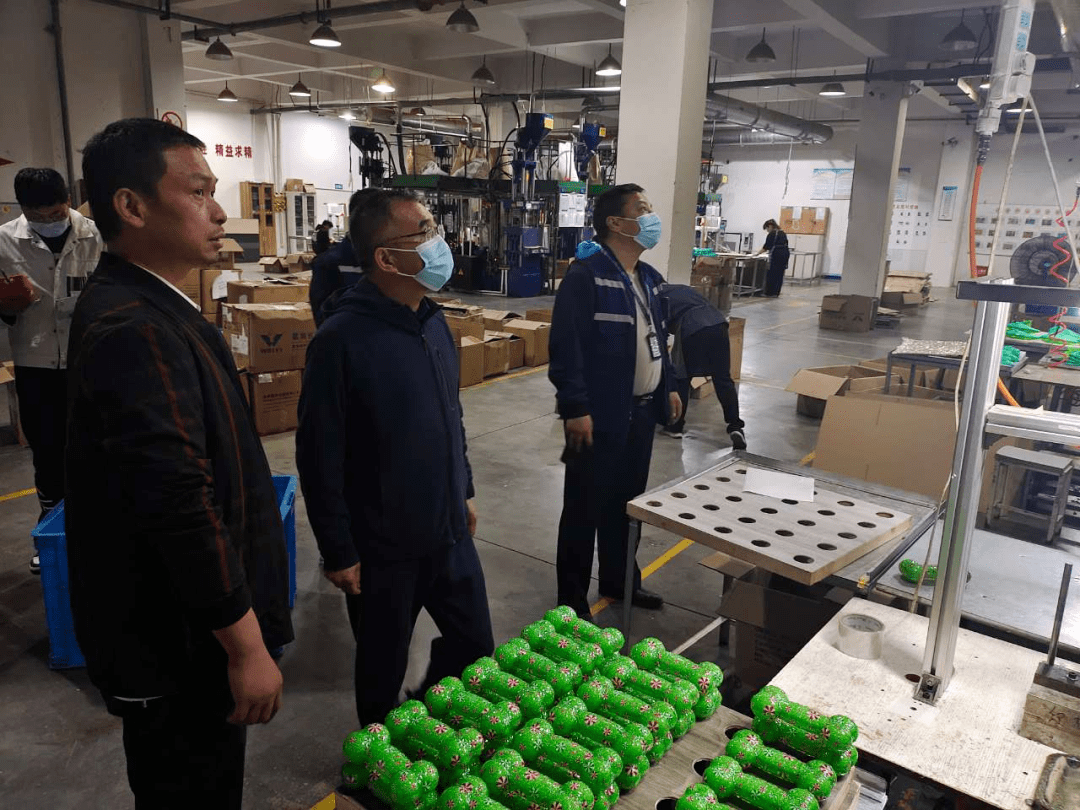 斯迪克：公司及管理层参与投资的上海达思信企业管理中心目前暂未对外投资具体项目