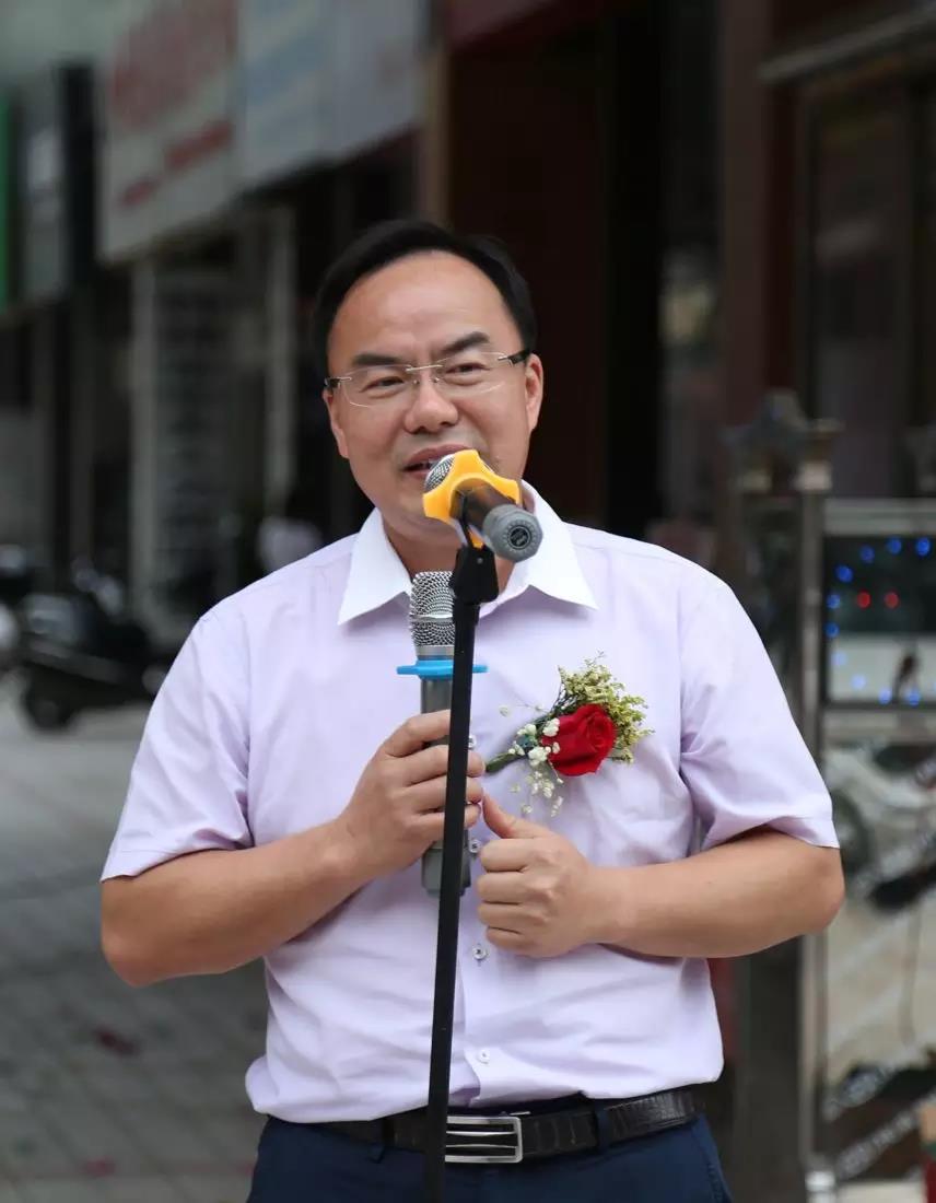 中天精装：总经理王新杰辞职