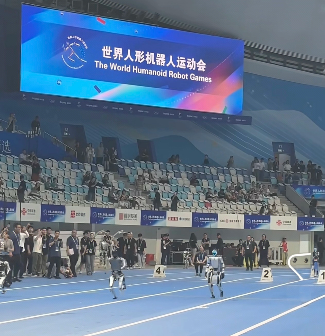 二连板华源控股：股权穿透后，公司间接持有宇树科技的比例约0.003%