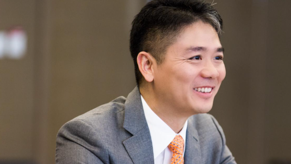 绿联科技业绩大涨难掩焦虑：现金流“失血”，股东接连减持套现